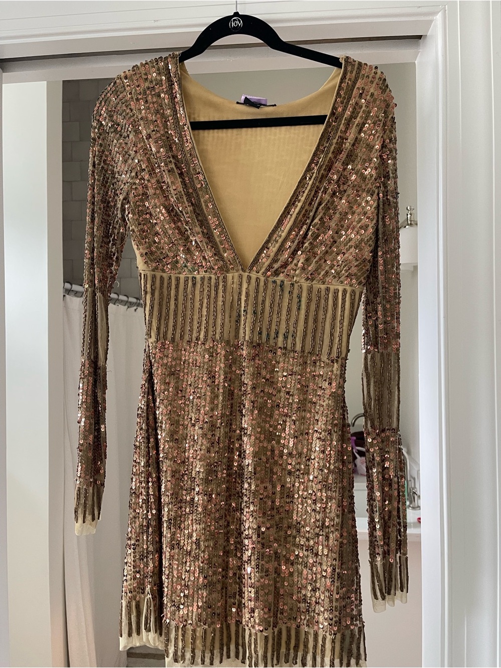 Beaded and Sequined V-Neck Long Sleeve Party Dress in Gold
